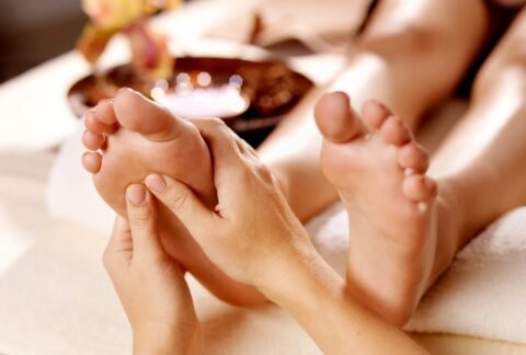 Foot spa with feet reflexology